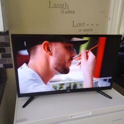 32 Inch HD RCA led Tv With Remote 
