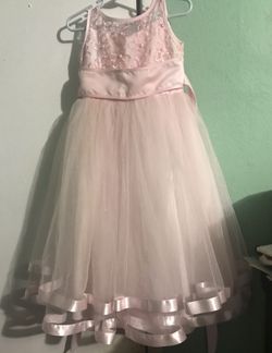 Vestido color rosa pastel