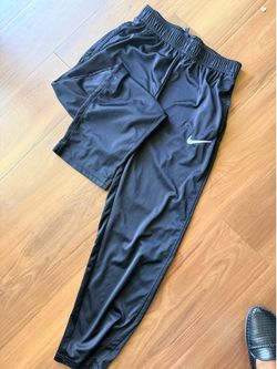 Kid’s Nike pent L