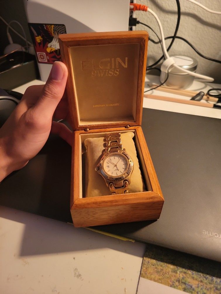 Elgin Swiss Watch Make Offer Doesn't Work Needs Batteryv