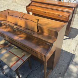 Pianos