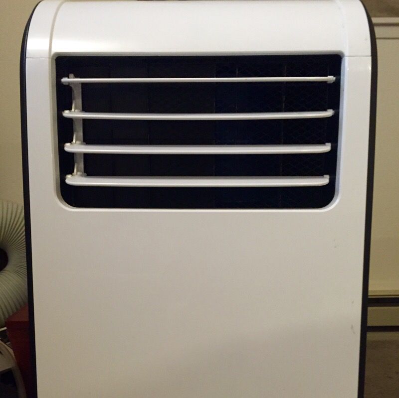 Kenmore 8000 BTU Portable Air Conditioner - 6 months old