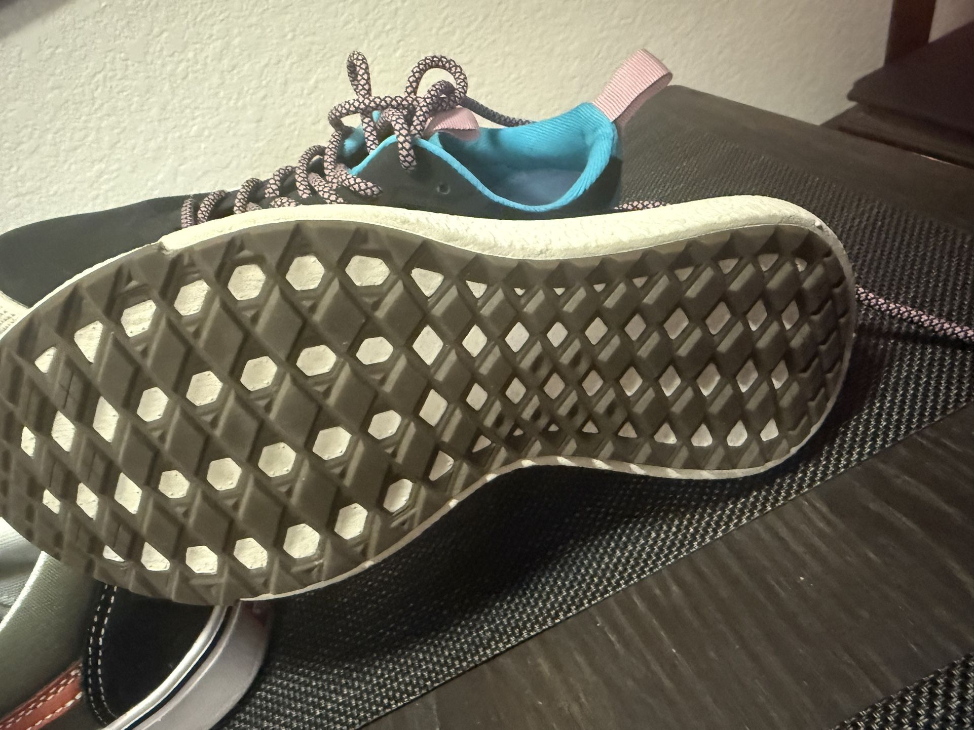 Vans- Womans 6.5