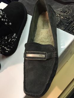 Women's ugg shoes size 11