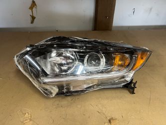 2019-2020 HRV Left/Driver side Headlamp Capa