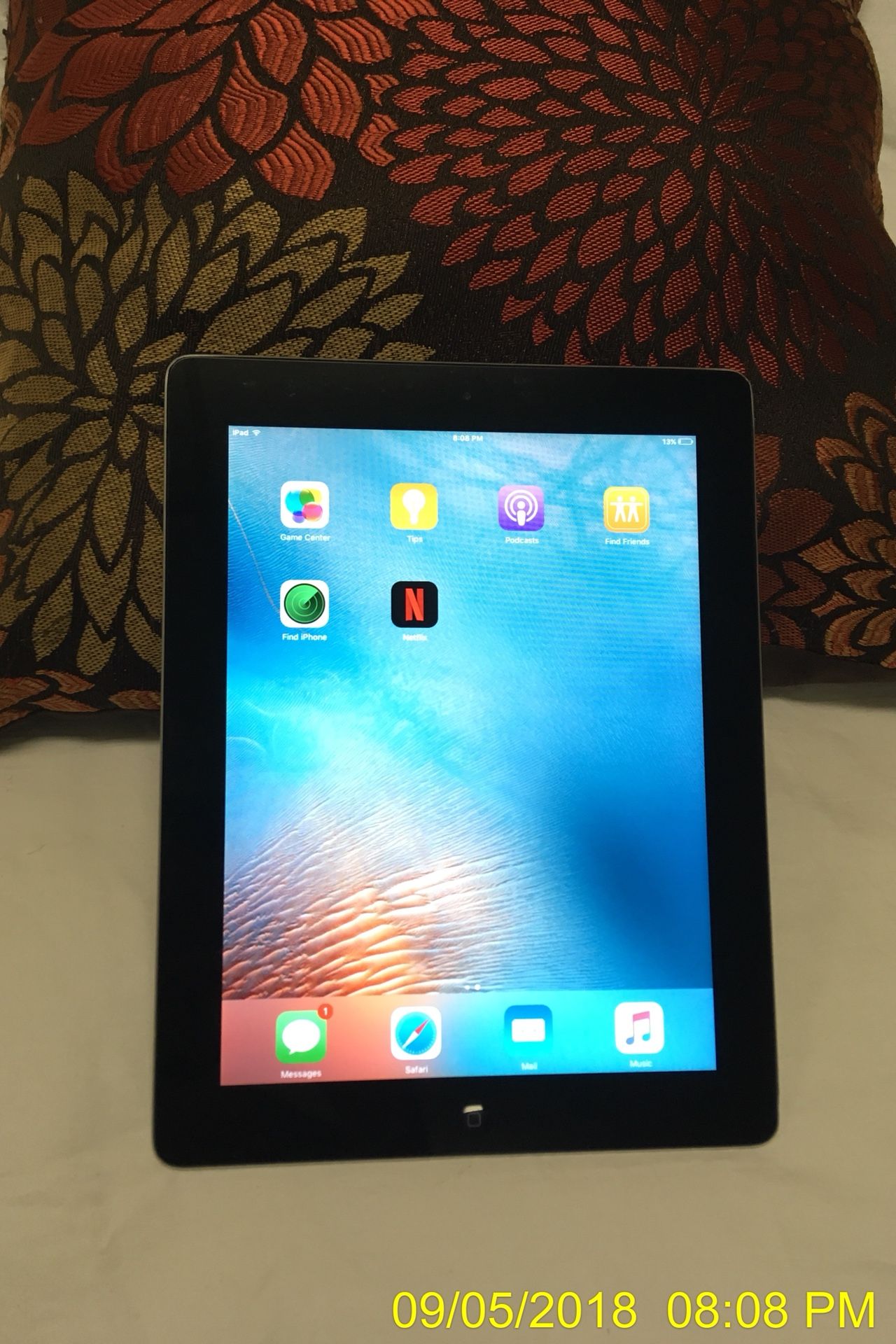 Apple iPad 2 16GB A1395 Wi-Fi 9.7in Black MC960LL/A