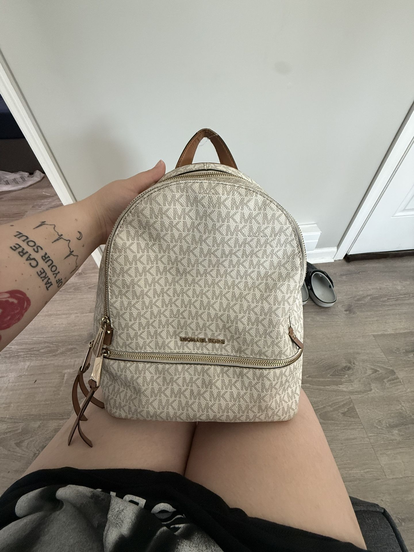 Michael Khors Book bag