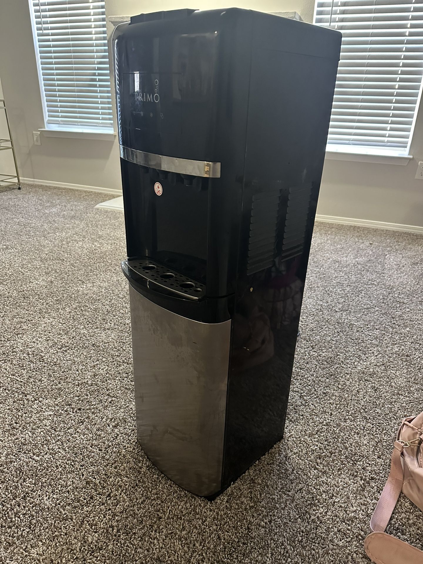 Hot/Cold Water dispenser