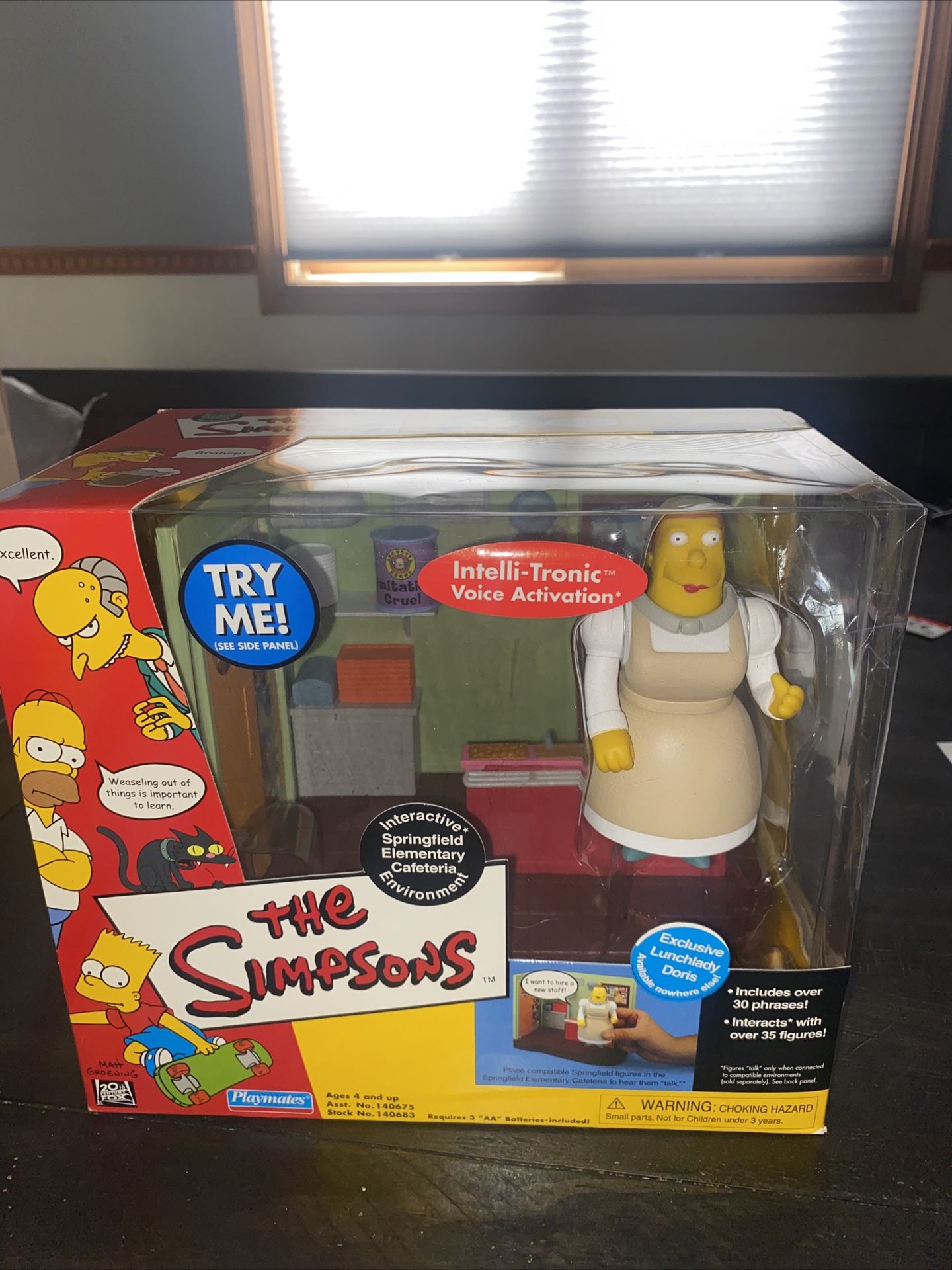 The simpsons Lunch Lady Dorris Springfield Cafeteria Playset. Playmates Toys. World Of Springfield Simpsons