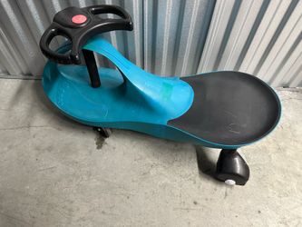 Zig zag wiggle car