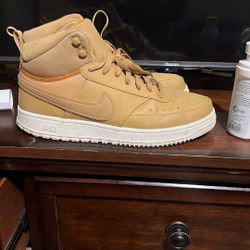 Nike dunks  Size 11.5 