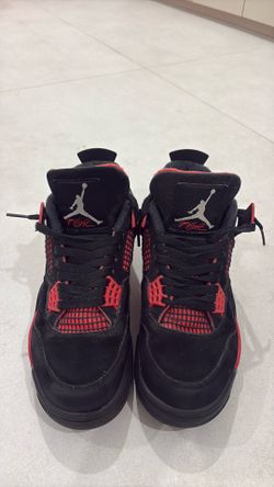 Jordan 4 Red Thunder - Size 8.5 (Used)