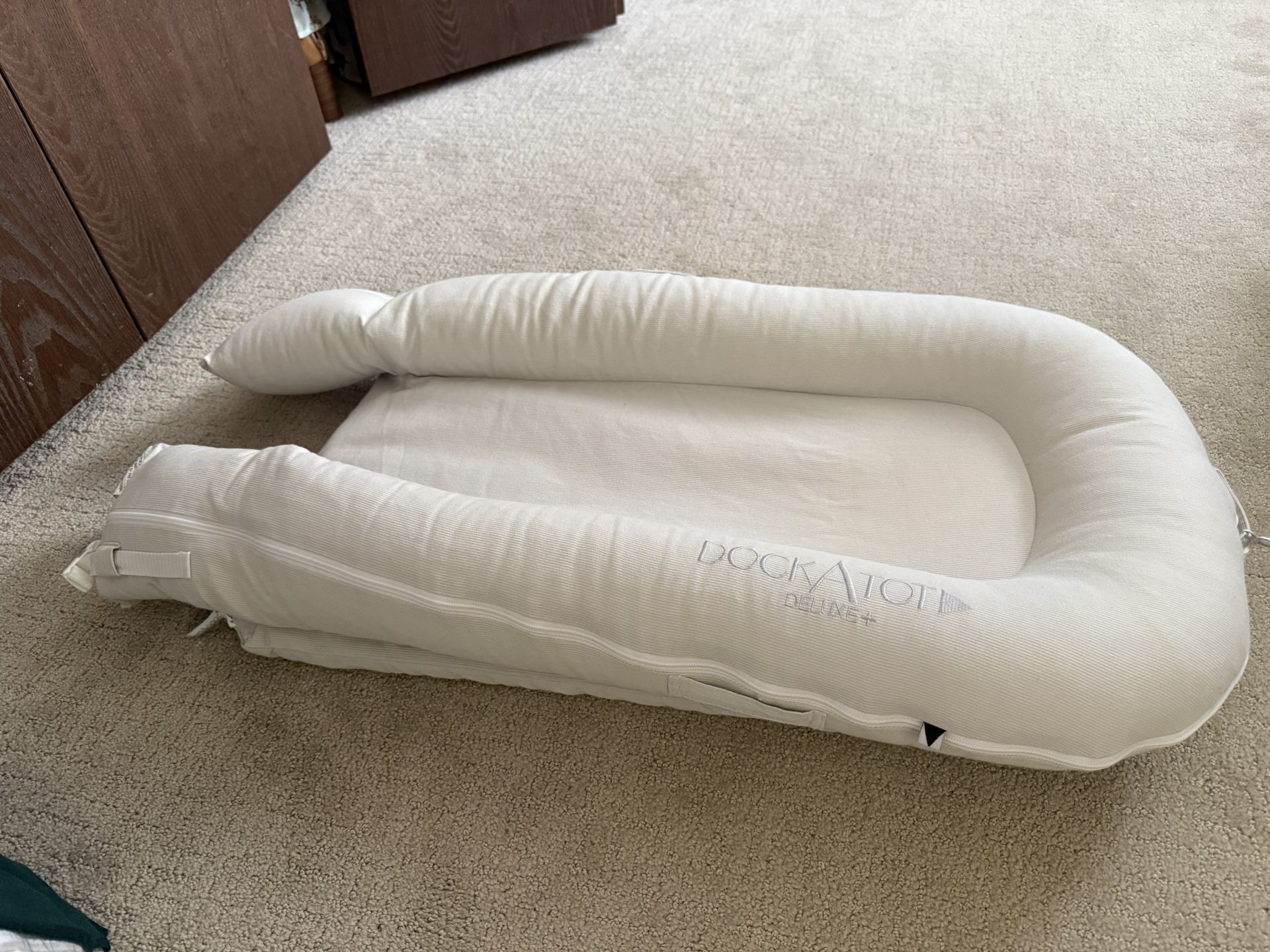 Baby Dock A Tot Lounger - Grey