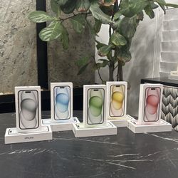 Apple iPhone 15 (128GB)