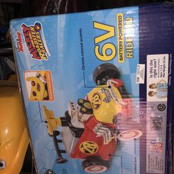 Boys Mickey 6v ride on