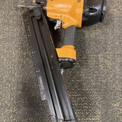 Bostitch F28WW 3-1/4-in 28 -Degree Pneumatic Framing Nailer