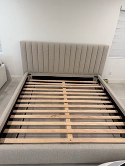 King bed frame city furniture