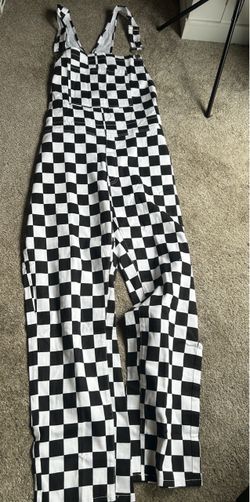 Checker pattern overall size large