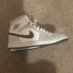 Nike Air Jordan 1