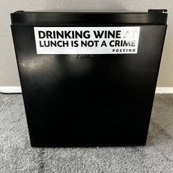 mini fridge 