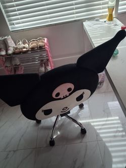 Kuromi desk chair