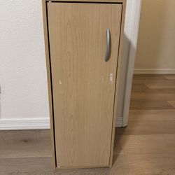 Cabinet with shelves