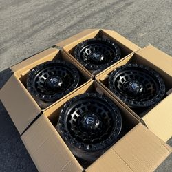 8x6.5 Fuel Zephyr 17” Wheels 8 Lug Ram Chevy GMC Duramax Cummins Heavy Duty Off-Road 