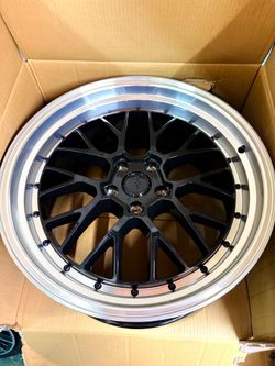 20x10” Gloss Black Mesh Alloy Wheel with Machined Lip