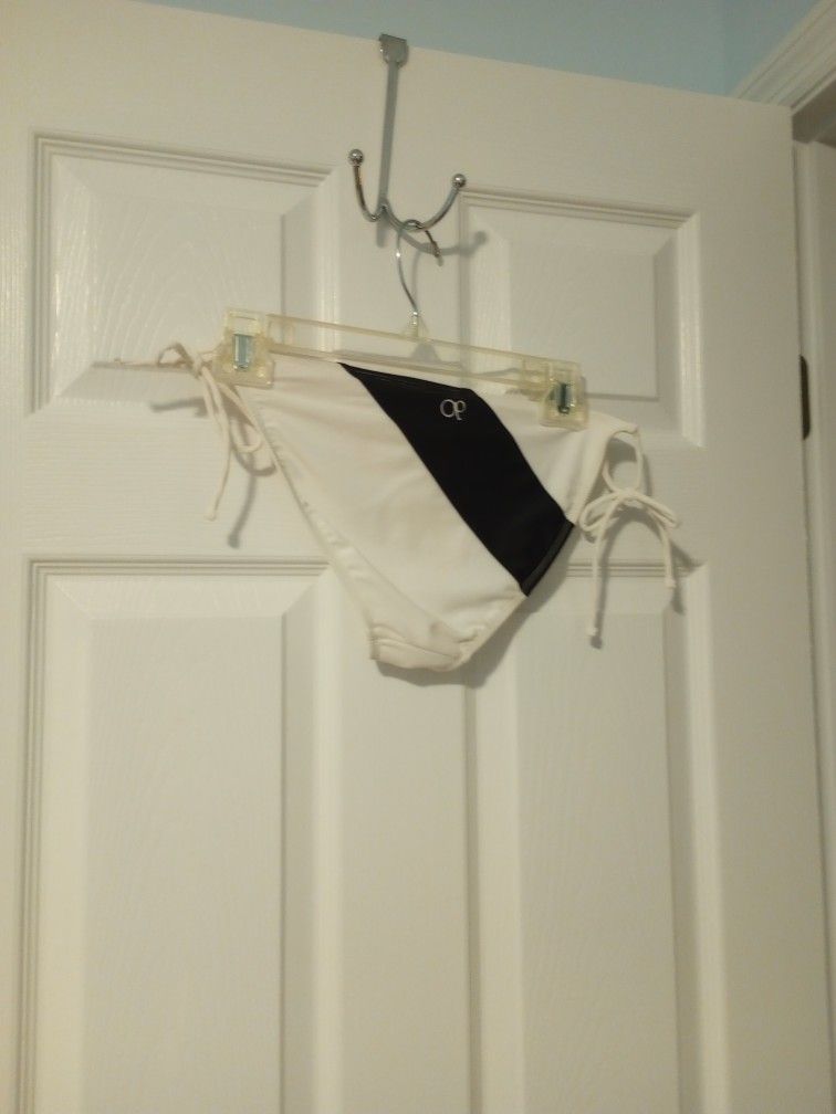 OP 2 Piece Ladies Swimsuit