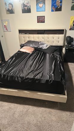 BEDFRAME - NEED GONE BY END OF AUGUST