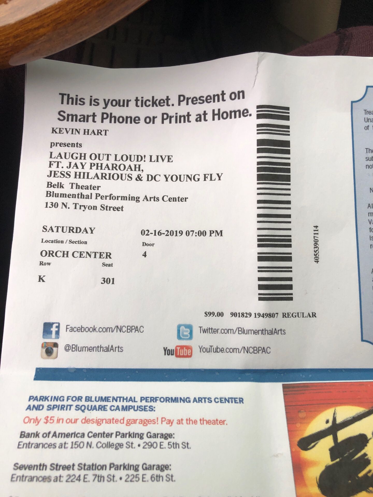 2 tickets to Kevin hart tonight!!