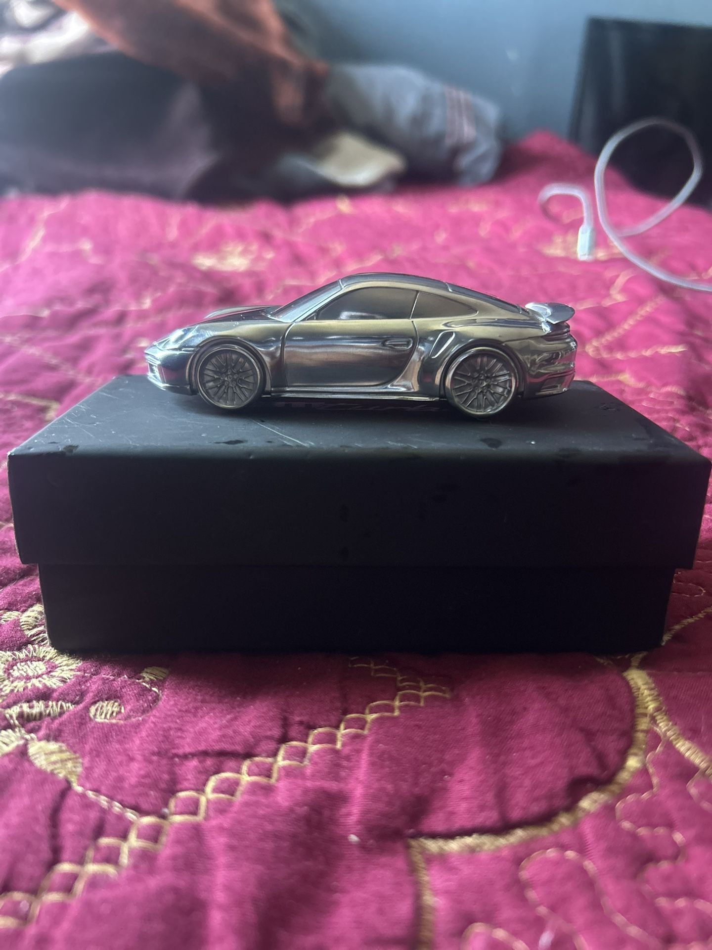 FLASH SALE NOW & Free Keychain Porsche 911 Turbo Aluminum 1:43 Paperweight
