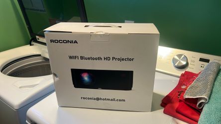 Roconia Projector