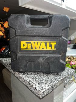 DEWALT DW66C-1 15-Degree Coil Siding Nailer