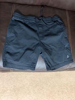 Volcom Men's Black Shorts Medium