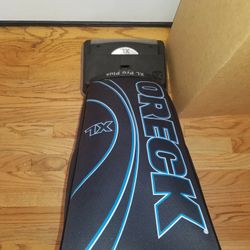 NEW COND ORECK COMMERCIAL VACUUM WITH COMPLETE ATTACHMENTS  , WORKS EXCELLENT  , AMAZING POWER SUCTION   ,  In THE BOX 