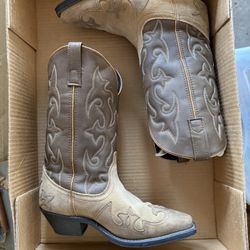 Women’s Boots 