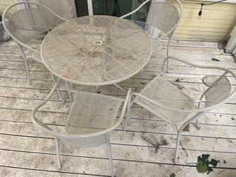 White Metal Mesh Patio Table and Chair Set