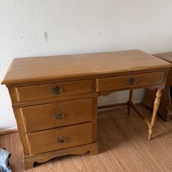 Kroehler Wood desk and cabinet