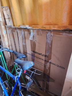 Queen Box Spring.