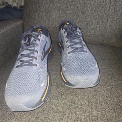 Brooks Ghost 15 Men's D Running Shoes.