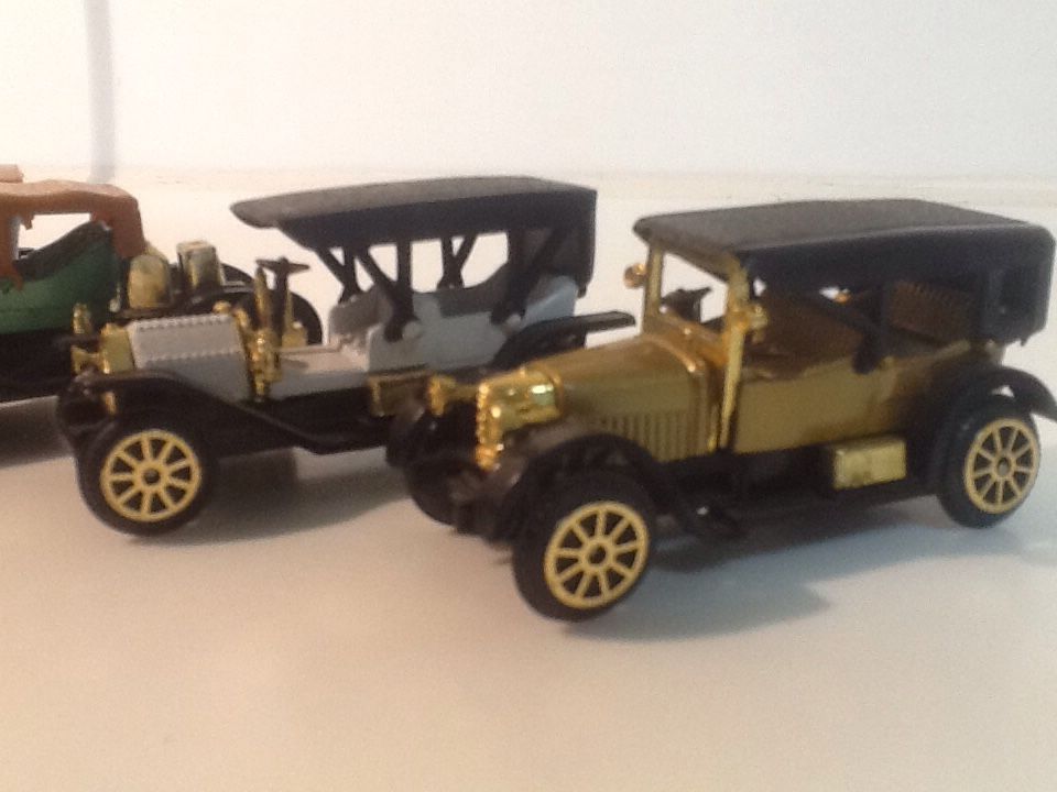 6 - Classic Vintage Toy Cars - 1920's 1930's Matchbox Hot Wheels - Macau #301-306