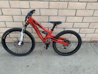 Specialized big discount hit grom 24