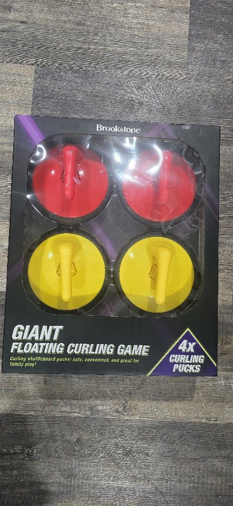 GIANT FLOATING CURLING GAME