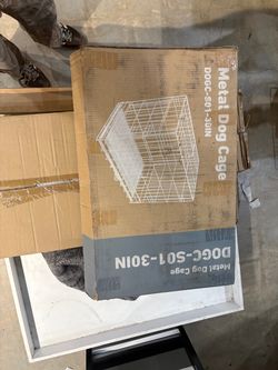 30” Metal Folding Dog Crate with Leak-Proof Tray