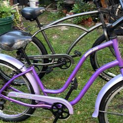 3 GGGS MAN,S 7 SPEED FAT TIRES WOMAN’S 7 SPEED $150 Each Or $260 For Both Thanks