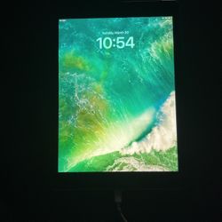 iPad 5th Generation 32GB Space Gray Apple Sim