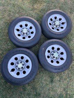 Chevy rims and caps