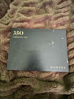 MORPHE 35O eyeshadow palette