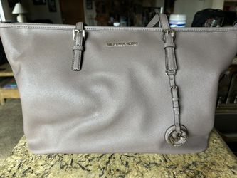 Michael Kors Jet Set Travel Saffiano Leather
